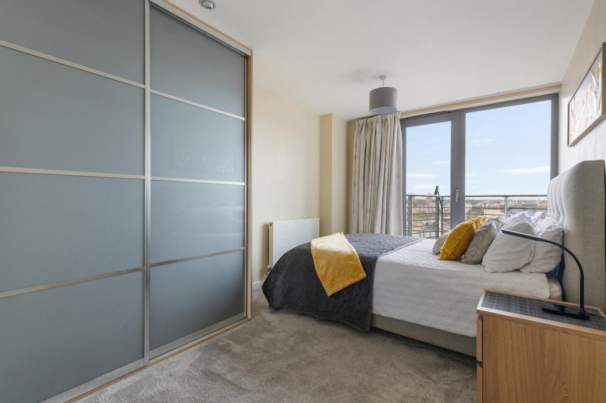 Stratford Skyview Apartment لندن المظهر الخارجي الصورة